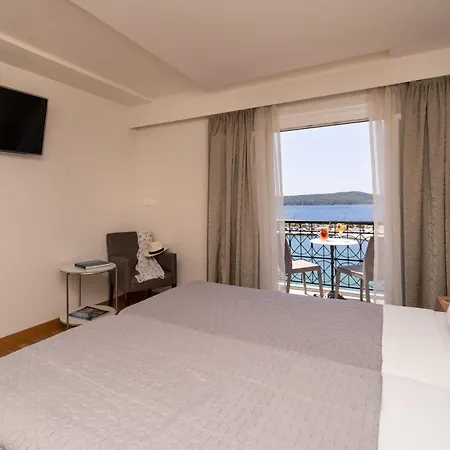 Karalis Hotel 3*