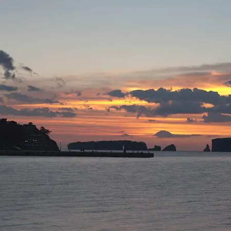 Karalis ピュロス