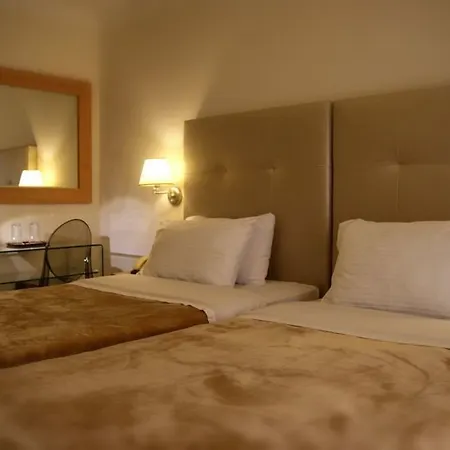 Karalis Hotel 3*