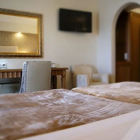 Hotell Karalis 3*