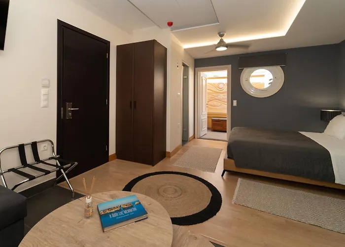 Karalis 3* Пилос