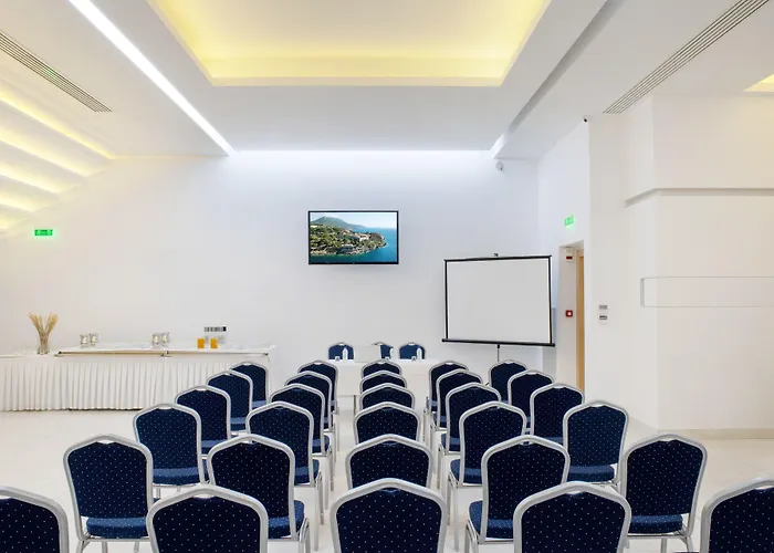 Karalis 3* بيلوس